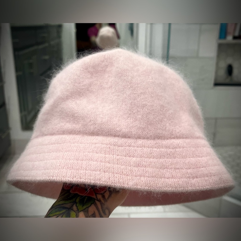 BUCKET HAT IN LIGHT PINK MIX WHITE RABBIT FUR 404639